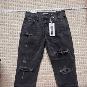 Black ripped jeans forever 21 slim straight size 28